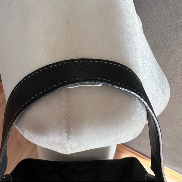 Coach canvas c signature hobo bag - Picture 10 of 15